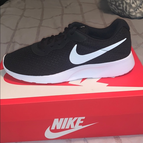nike tanjun original